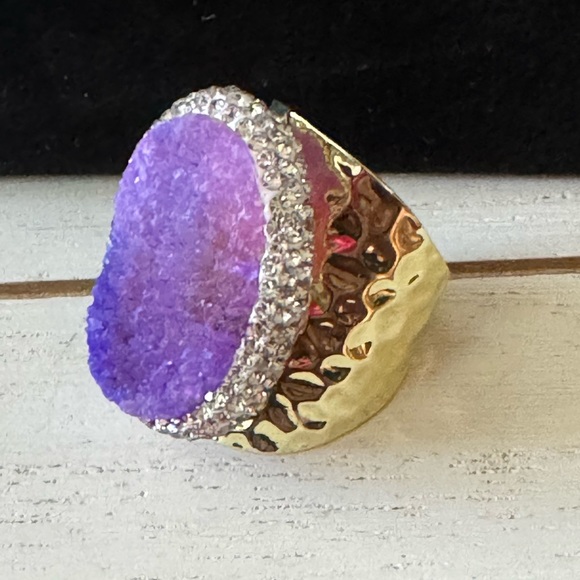 Lavender Crystal Geode Rhinestone Inlay, Gold Wide Band Design, Adjustable Ring - Picture 11 of 11